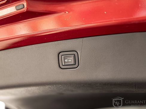 Used 2022 Chevrolet Blazer LT FWD image 17