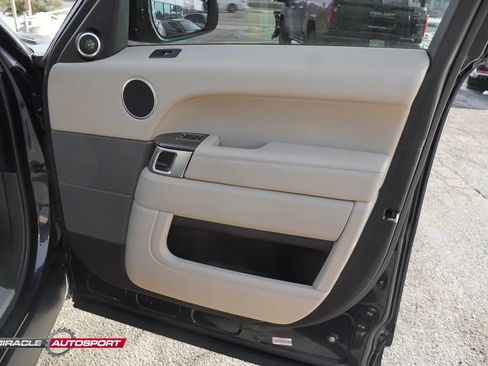 Used 2014 Land Rover Range Rover Sport HSE image 30