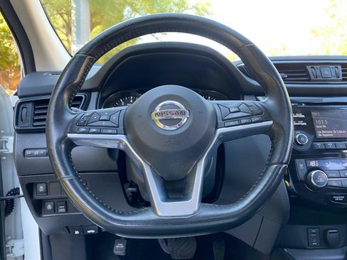 Used 2018 Nissan Rogue Sport AWD image 56