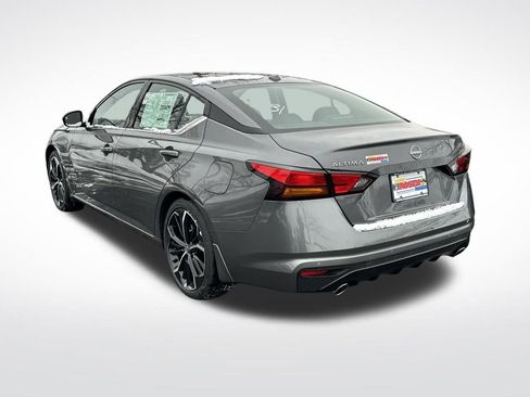 New 2025 Nissan Altima 2.5 SR w/ SR Premium Package image 3