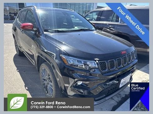 Used 2023 Jeep Compass Limited AWD/4WD image 1