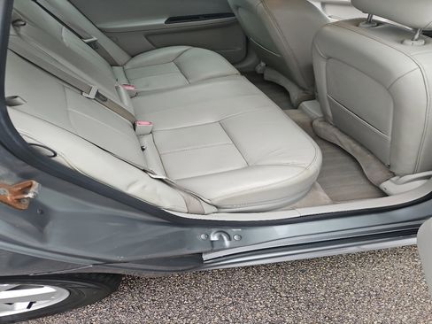 Used 2009 Chevrolet Impala LT w/ Luxury Edition Package image 15