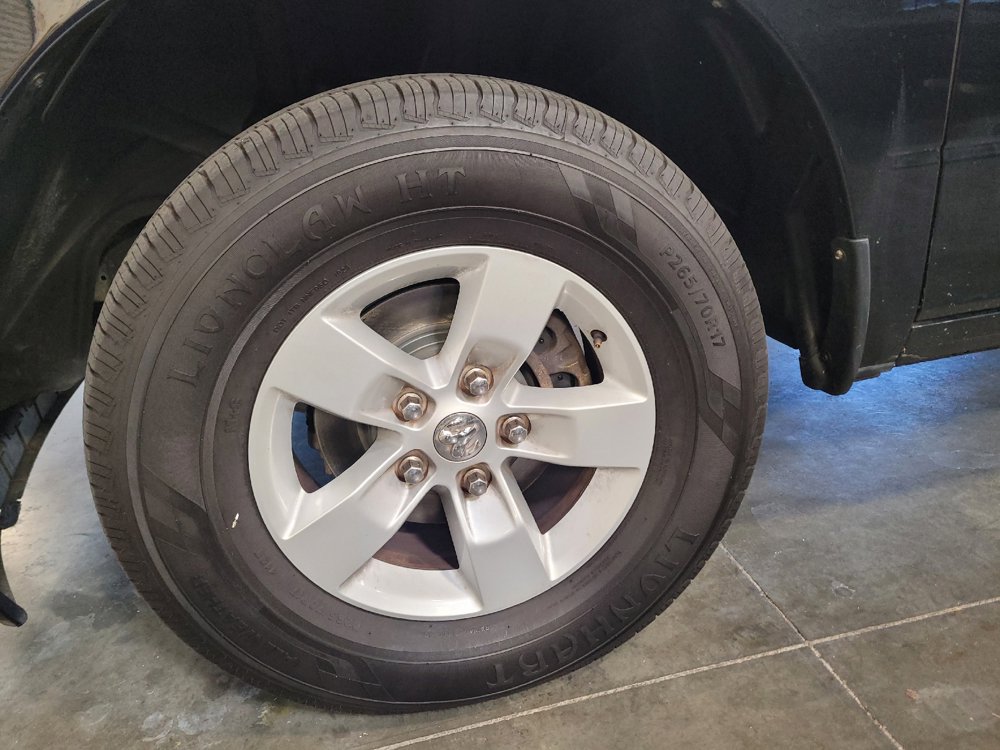 Used 2021 RAM 1500 Classic SLT RWD image 31