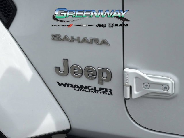 Used 2022 Jeep Wrangler Unlimited Sahara w/ Cold Weather Group AWD/4WD image 35