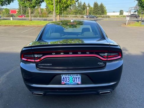 Used 2016 Dodge Charger R/T RWD image 6