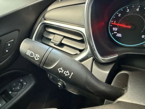 Used 2019 Chevrolet Equinox LT image 34