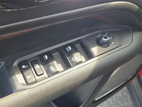 Certified 2025 Jeep Compass Trailhawk image 24