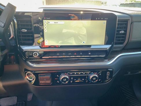 New 2026 GMC Sierra 1500 SLE image 8