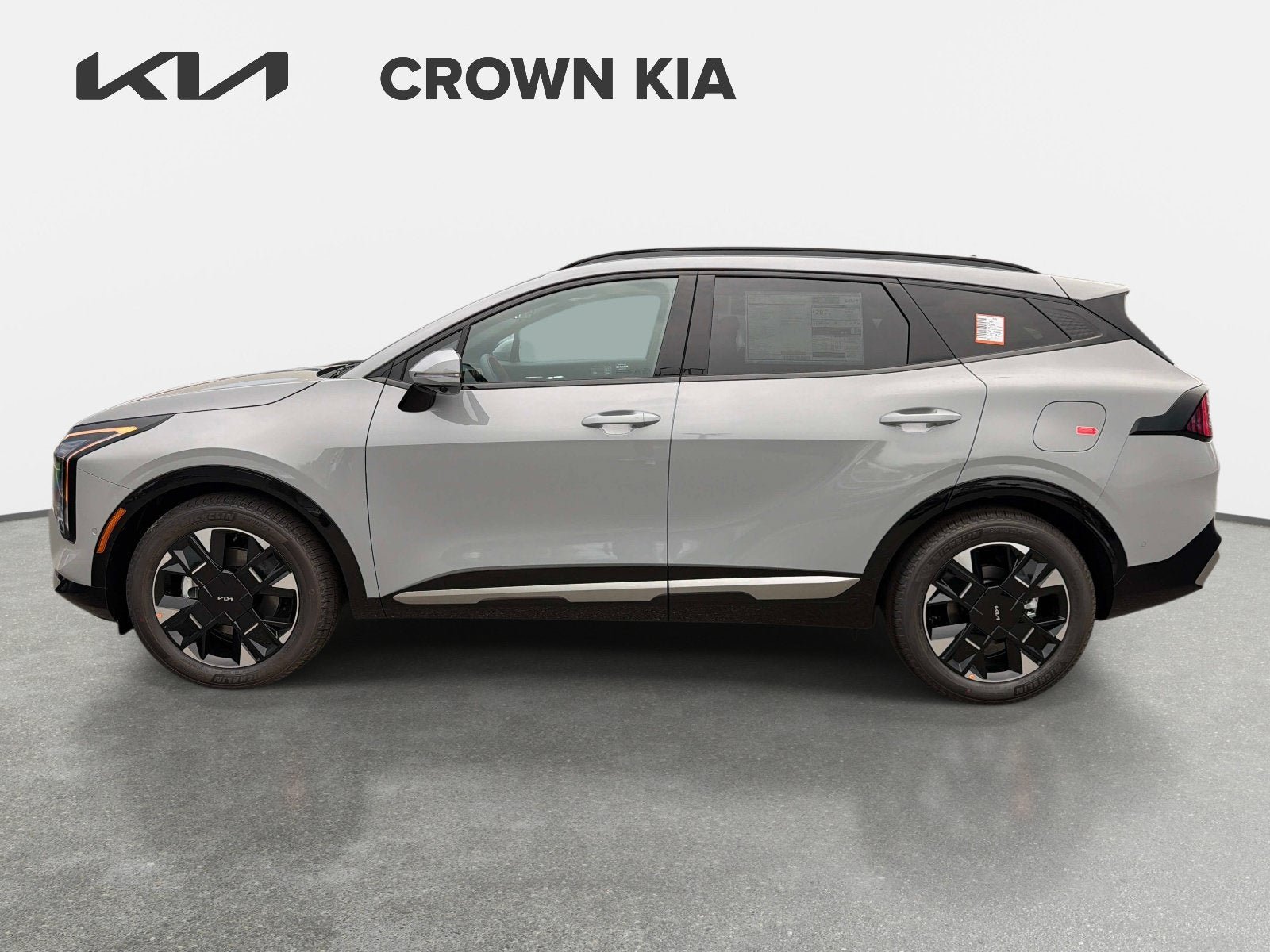 New 2026 Kia Sportage SX FWD image 8
