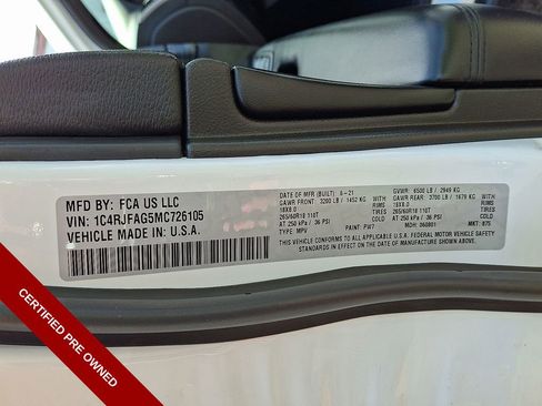 Certified 2021 Jeep Grand Cherokee Laredo AWD/4WD image 27