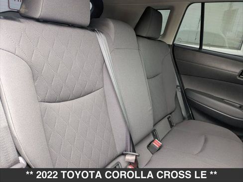 Used 2022 Toyota Corolla Cross LE w/ Moonroof Package AWD/4WD image 20