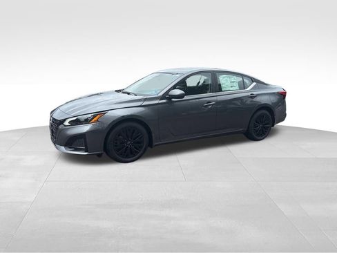 New 2026 Nissan Altima 2.5 SV w/ SV Special Edition Package FWD image 9