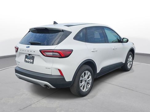 Used 2025 Ford Escape Active AWD/4WD image 5