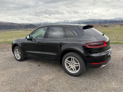 Used 2018 Porsche Macan AWD/4WD image 13