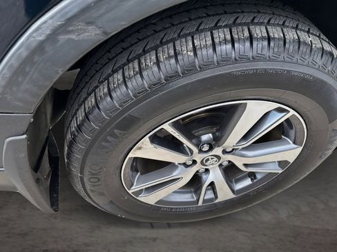 Used 2017 Toyota RAV4 XLE AWD/4WD image 18