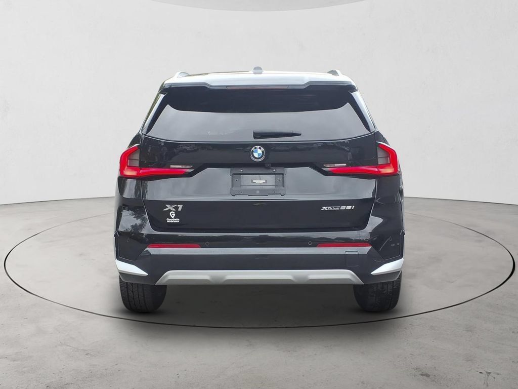 Used 2023 BMW X1 xDrive28i w/ Convenience Package AWD/4WD image 6