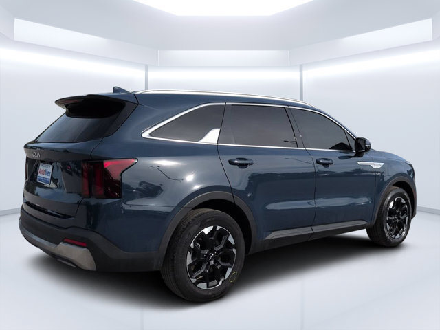 Used 2025 Kia Sorento S FWD image 3