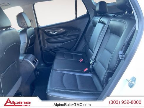 Used 2023 GMC Terrain SLT image 13
