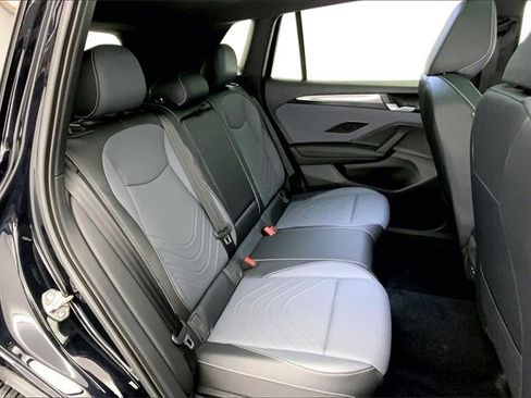 New 2026 Volkswagen Tiguan SE R-Line image 10