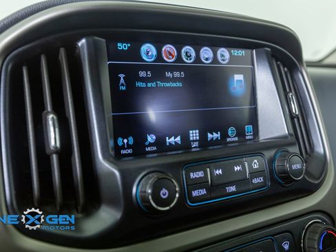 Used 2018 Chevrolet Colorado Z71 w/ Centennial Edition AWD/4WD image 17