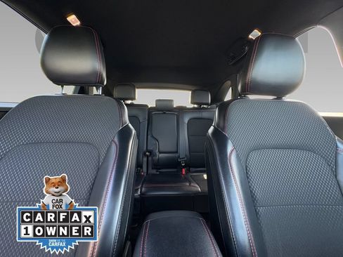 Used 2025 Ford Escape ST-Line FWD image 2