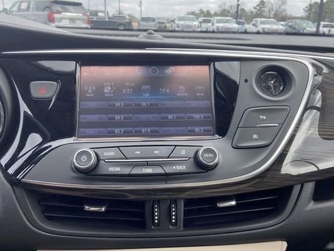 Used 2019 Buick Envision Essence image 20