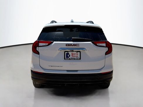 Used 2022 GMC Terrain SLE w/ Driver Convenience Package FWD image 6