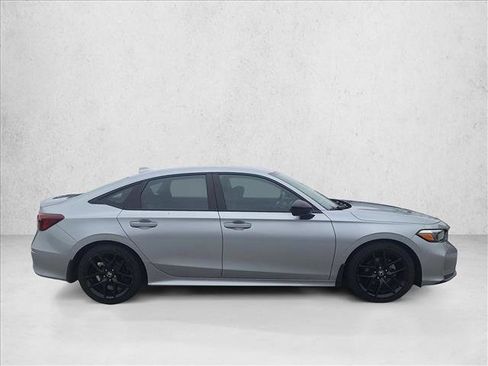 Used 2025 Honda Civic Sport image 4