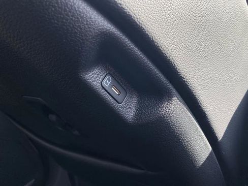 New 2026 Kia Sportage EX image 38