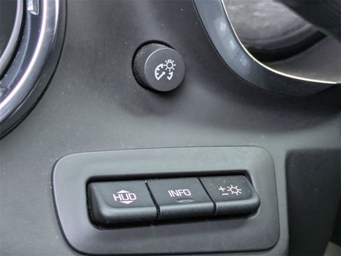 Used 2021 Chevrolet Camaro ZL1 image 25