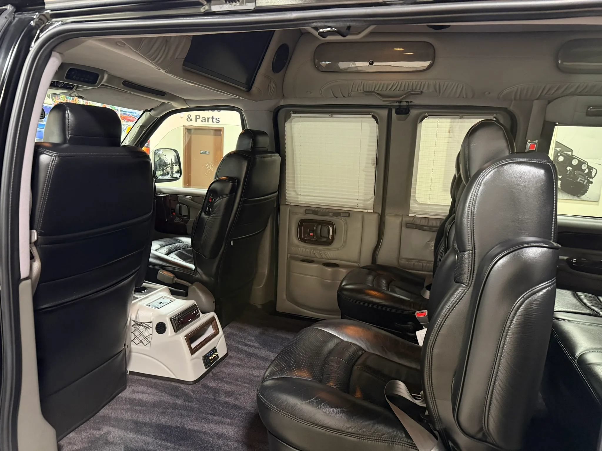Used 2007 GMC Savana 1500 AWD w/ Preferred Equipment Group image 48