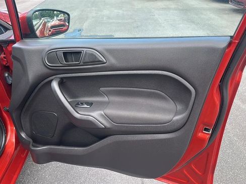 Used 2018 Ford Fiesta SE FWD image 36