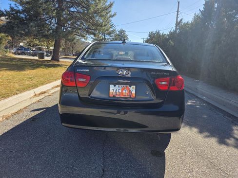 Used 2009 Hyundai Elantra GLS FWD image 9