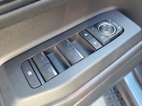 Certified 2024 Toyota Land Cruiser image 15