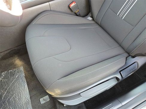 New 2025 Hyundai Elantra SEL image 12