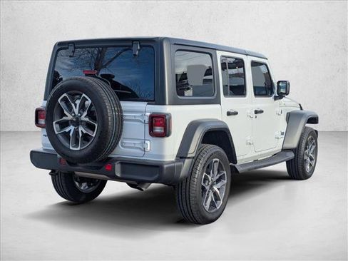 Used 2025 Jeep Wrangler Sport S w/ Convenience Group image 5