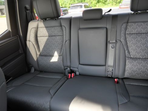 Certified 2025 Toyota Tundra Limited AWD/4WD image 13