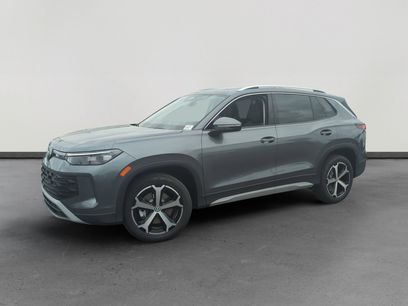 New 2025 Volkswagen Tiguan SE