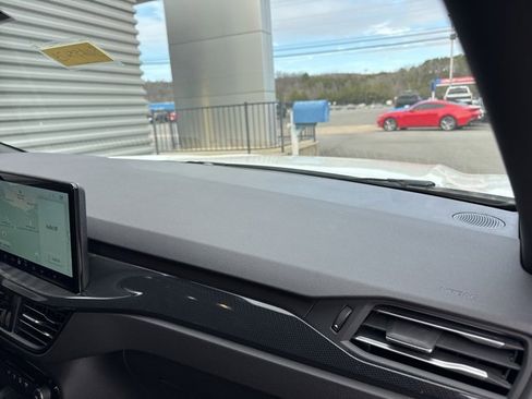 New 2025 Ford Escape ST-Line w/ Equipment Group 301A image 36