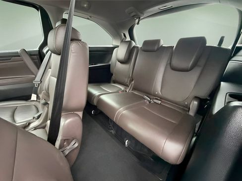 Used 2023 Honda Odyssey Touring image 17