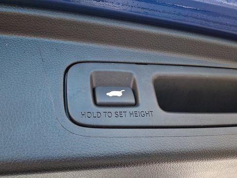 Used 2024 Honda CR-V EX-L image 30