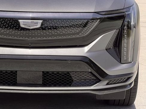 New 2026 Cadillac Optiq V w/ Magnus Launch Edition AWD/4WD image 8