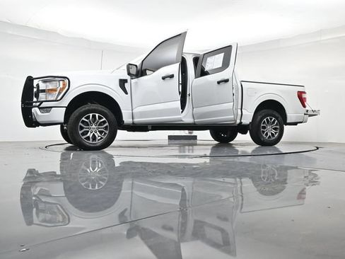 Certified 2022 Ford F150 XL w/ STX Black Appearance Package AWD/4WD image 56