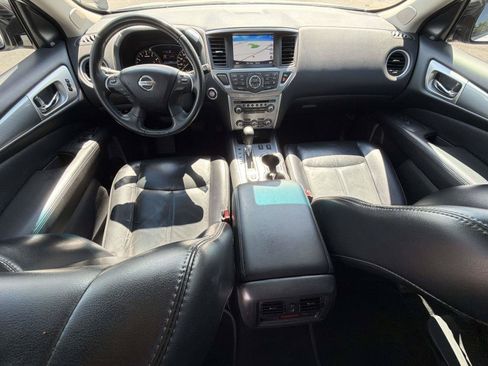 Used 2018 Nissan Pathfinder SL w/ SL Premium Package AWD/4WD image 19