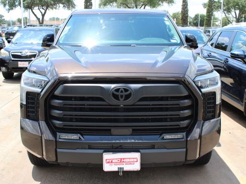 Used 2024 Toyota Tundra Limited RWD image 4