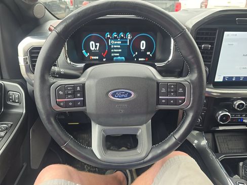 Used 2022 Ford F150 Lariat w/ Equipment Group 502A High AWD/4WD image 7