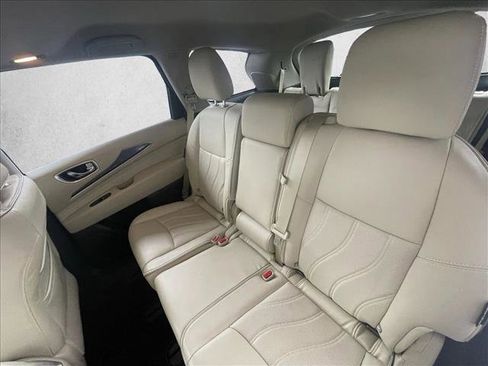 Used 2019 INFINITI QX60 Luxe w/ Essential Package image 13