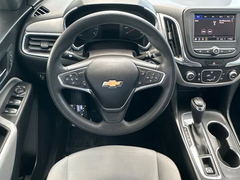 Used 2021 Chevrolet Equinox LS w/ LS Convenience Package image 14
