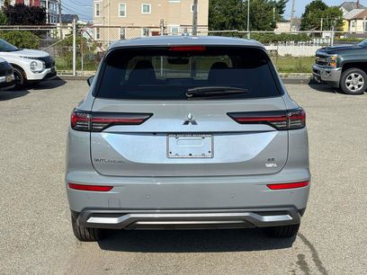 New 2026 Mitsubishi Outlander SE
