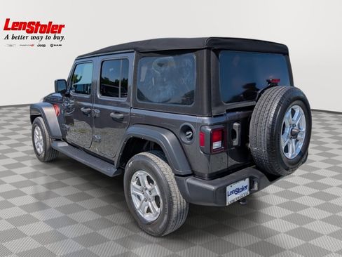 Used 2022 Jeep Wrangler Unlimited Sport AWD/4WD image 3